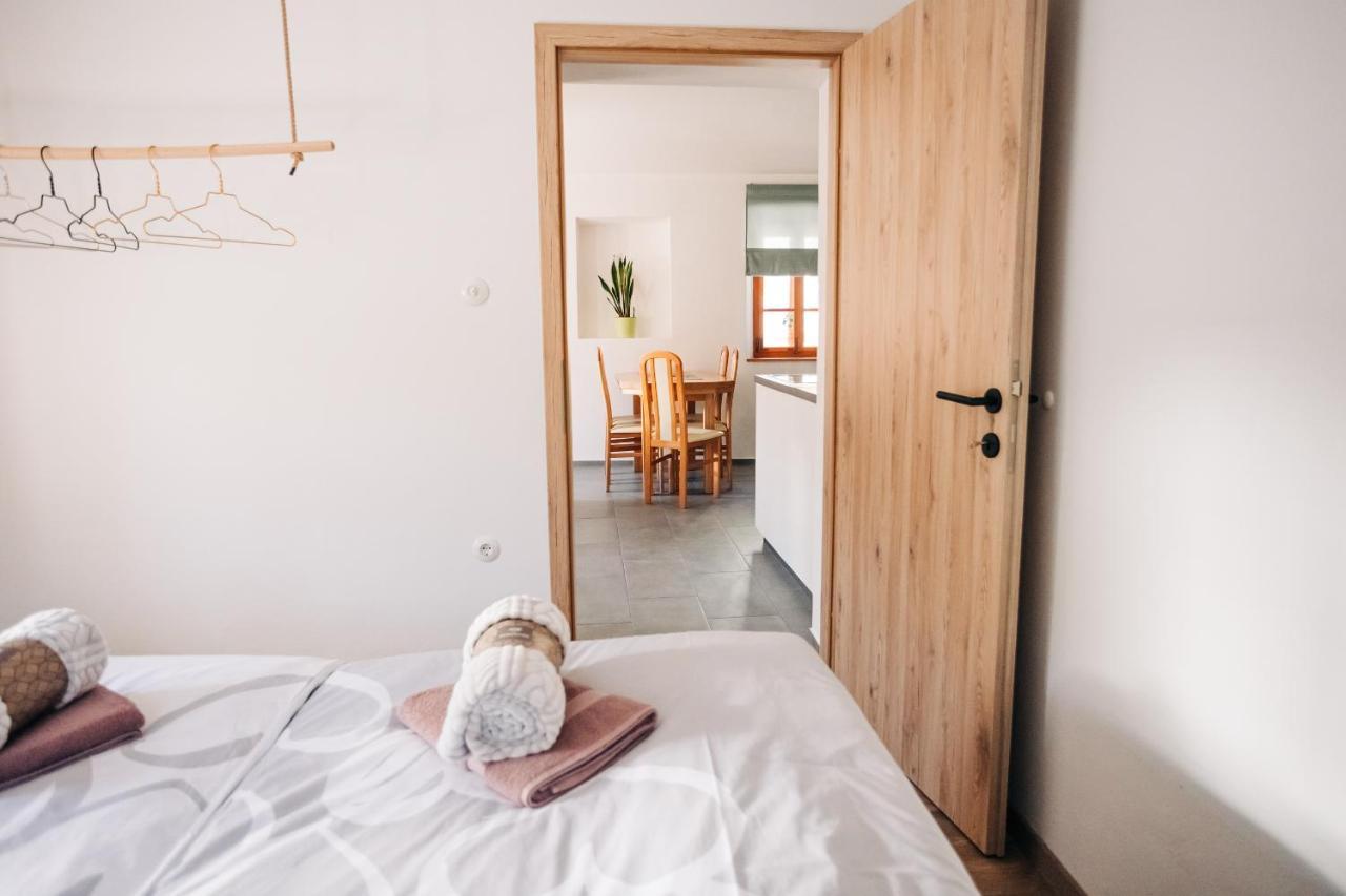 Stekner House Apartma Ljubno Екстер'єр фото